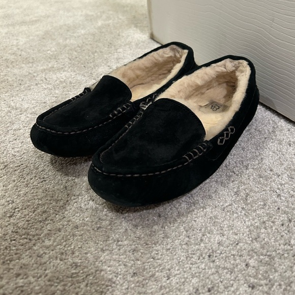 UGG Women's Ansley Slipper - Picture 2 of 9